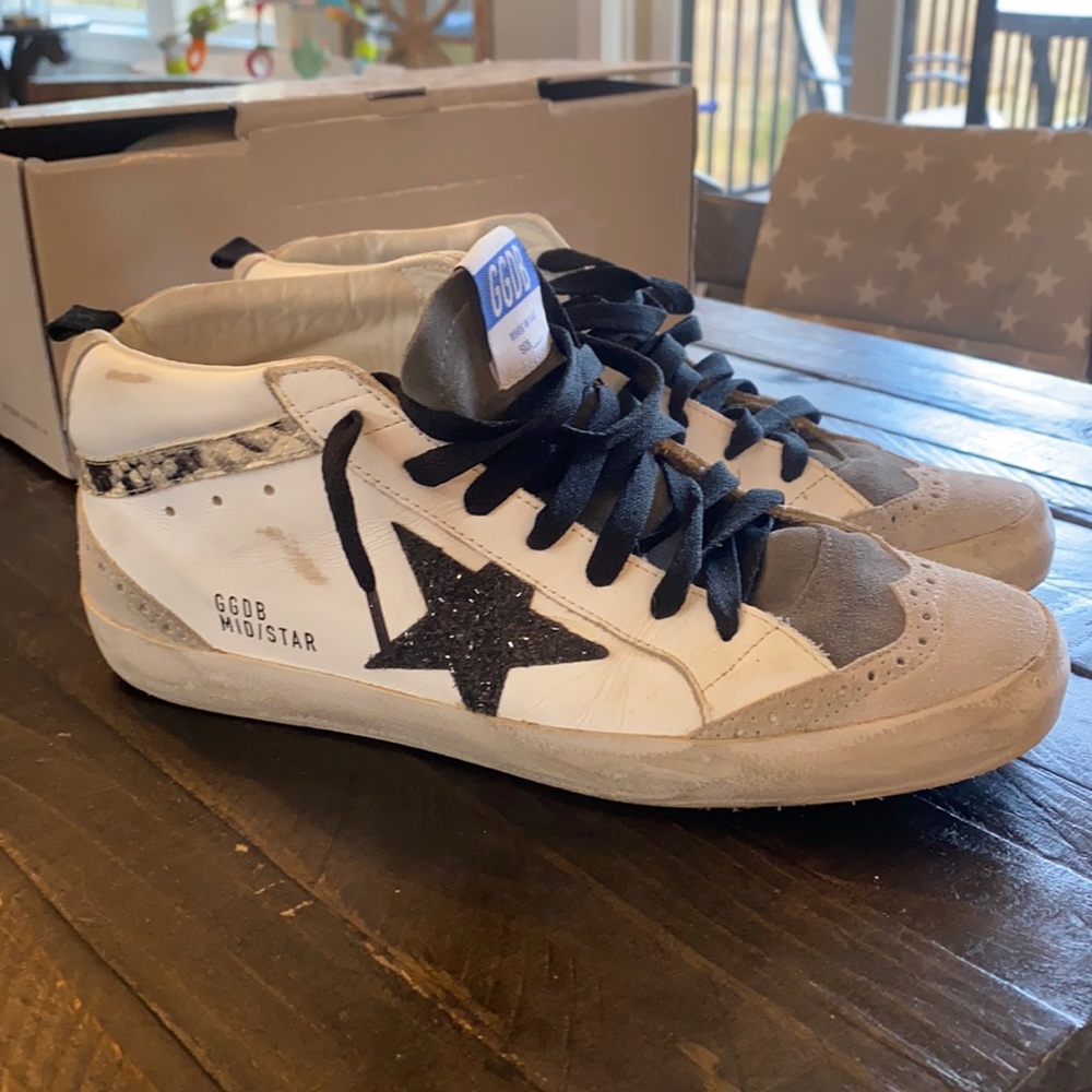 Golden Goose Mid Star Sneaker ⭐️